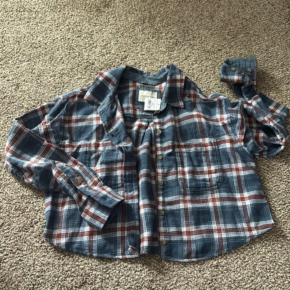 NWT crop flannel American Eagle